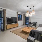 Stunning 3 Bedroom Villa With Pool