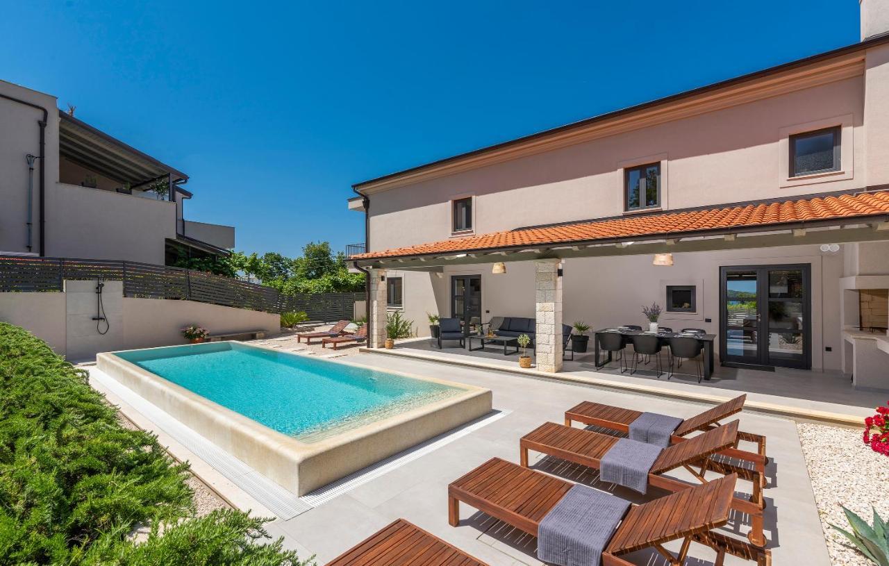 Stunning 3 Bedroom With Pool * Poreč