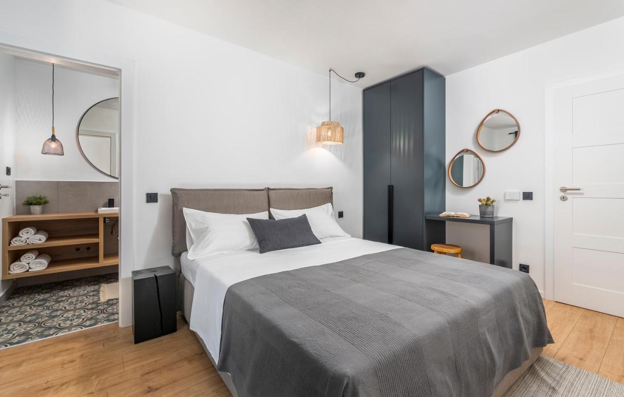 Stunning 3 Bedroom With Pool